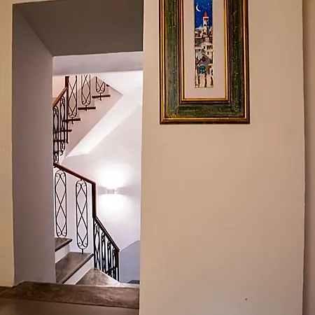 Il Palazzo Assisi